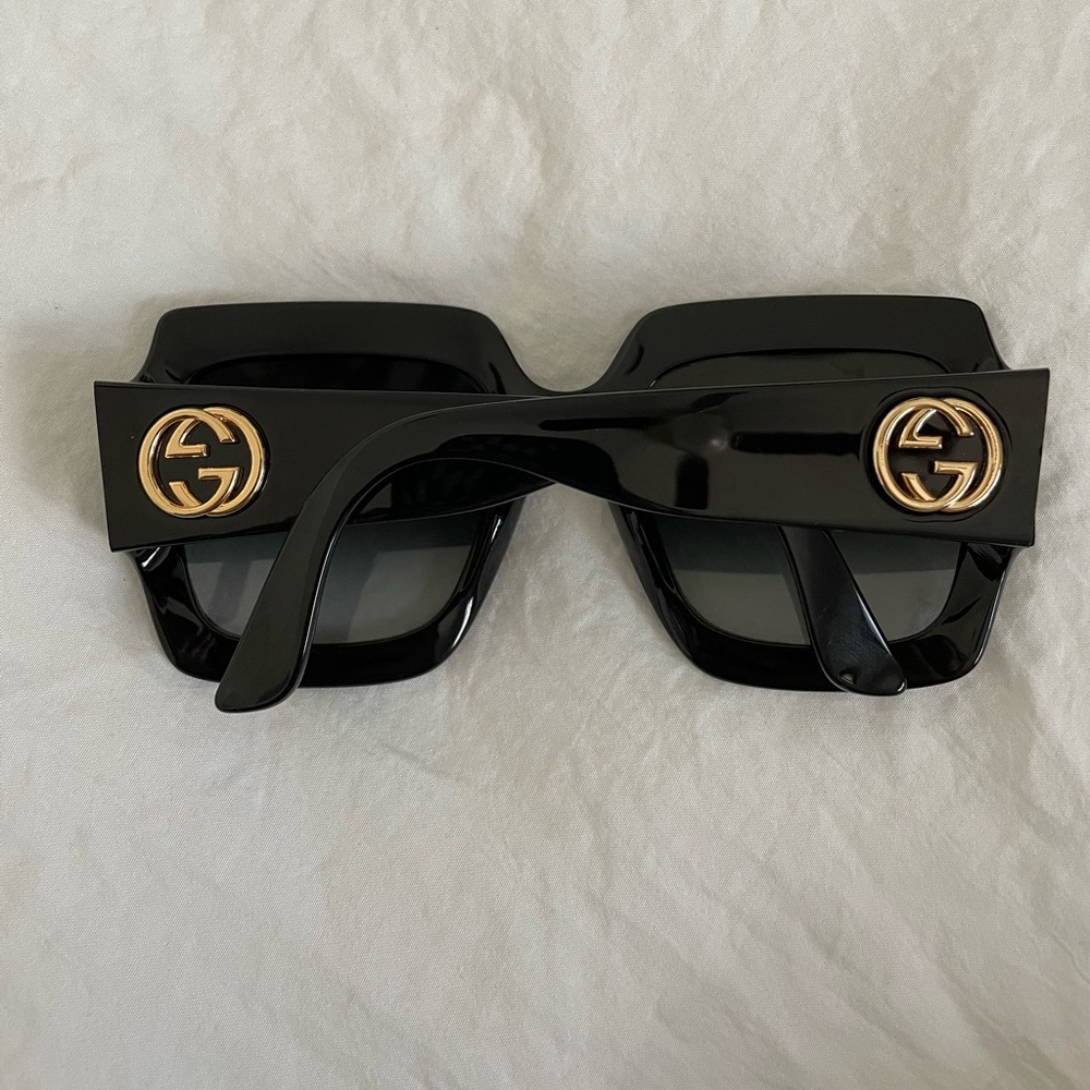 Oversized Gucci sunglasses